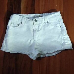 Tractr Girls Size 12 White Distressed Denim Shorts With Frayed Hem